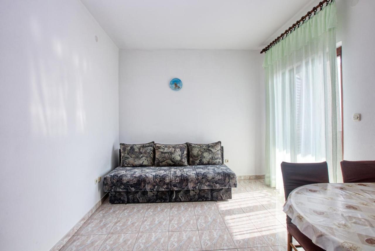 Apartments By The Sea Brodarica, Sibenik - 13615 外观 照片