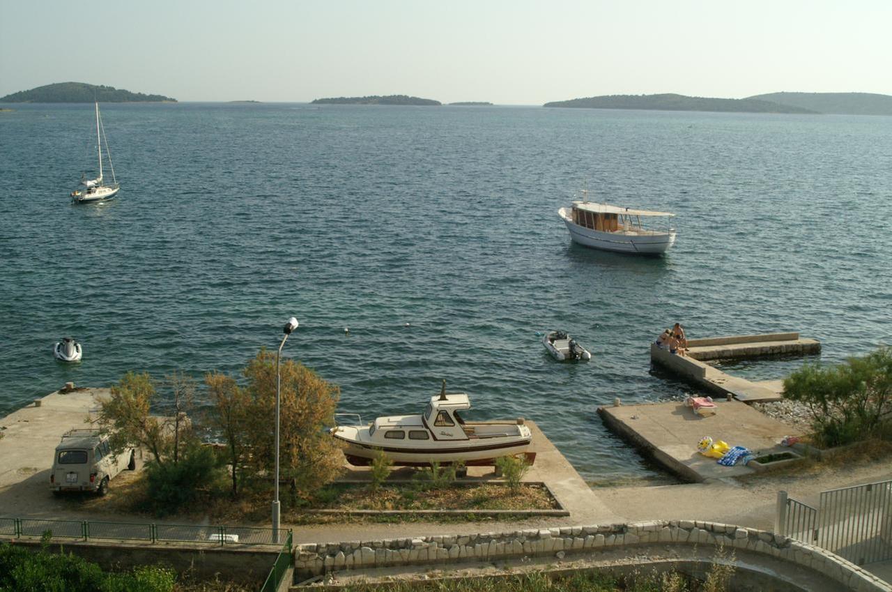 Apartments By The Sea Brodarica, Sibenik - 13615 外观 照片